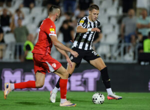 MI VAMA IGRAČA, VI NAMA MILIONE – A NAVIJAČIMA SPEKTAKL: Spremite se za prijateljsku utakmicu Partizana i PAOK-a!