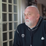 LEGENDARNI DUCI SIMONOVIĆ OTKRIO DA SU ZVEZDU POISTOVEĆIVALI SA SRBIJOM, PA OTVORIO STARU RANU: „U Jazinama me je navijač ujeo za nogu!“