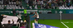 NEVEROVATNA SCENA U BRAZILU: Dao gol, krenuo da slavi i nestao u tunelu – a onda je stigao još veći šok! (VIDEO)