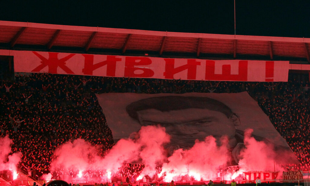CRVENA ZVEZDA NA ISTORIJSKOJ RASKRSNICI, BUDŽET ILI INTEGRITET?! Galatasaraj za Kostova nudi više novca nego što donosi ulazak u Ligu šampiona!