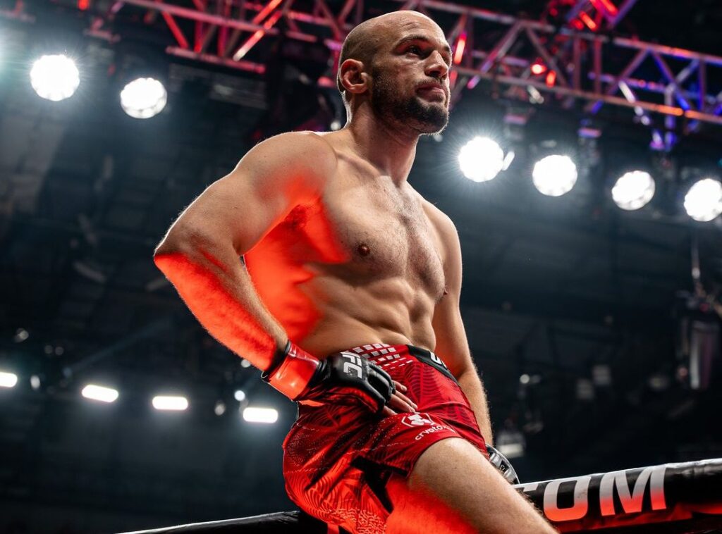 MEDIĆ NE STAJE! Prozvao bivšeg UFC šampiona, pa poručio: „Ja ću nokautirati Islama Mahačeva!“