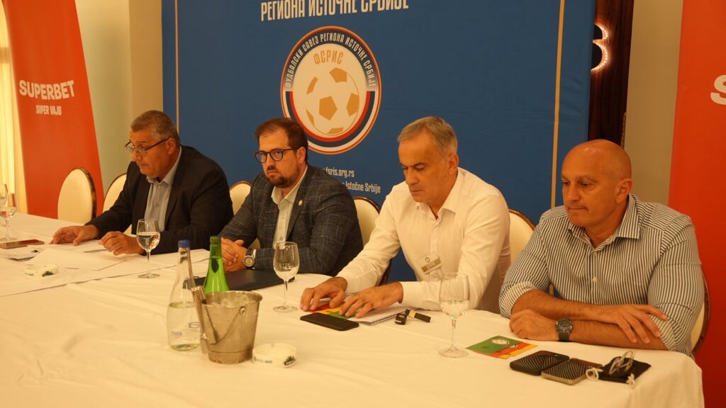 FSRIS USVOJIO NOVI STATUT: Gašić poručio: „Jači klubovi, jači region!“