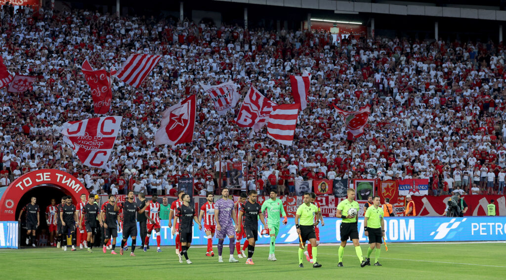 KASNO PRAVI TRENER NA MARAKANU STIŽE: Crvena zvezda upalila alarme, poznato je ko je glavna meta!