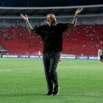 HAOS NA MARAKANI: Stanković isključen, stadion mu zviždao, a onda je trener Zvezde uzvratio navijačima!