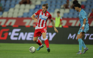 (POLUVREME) KATAI SLOMIO PAZARCE: Crvena zvezda tek u završnici poluvremena stigla do vođstva!