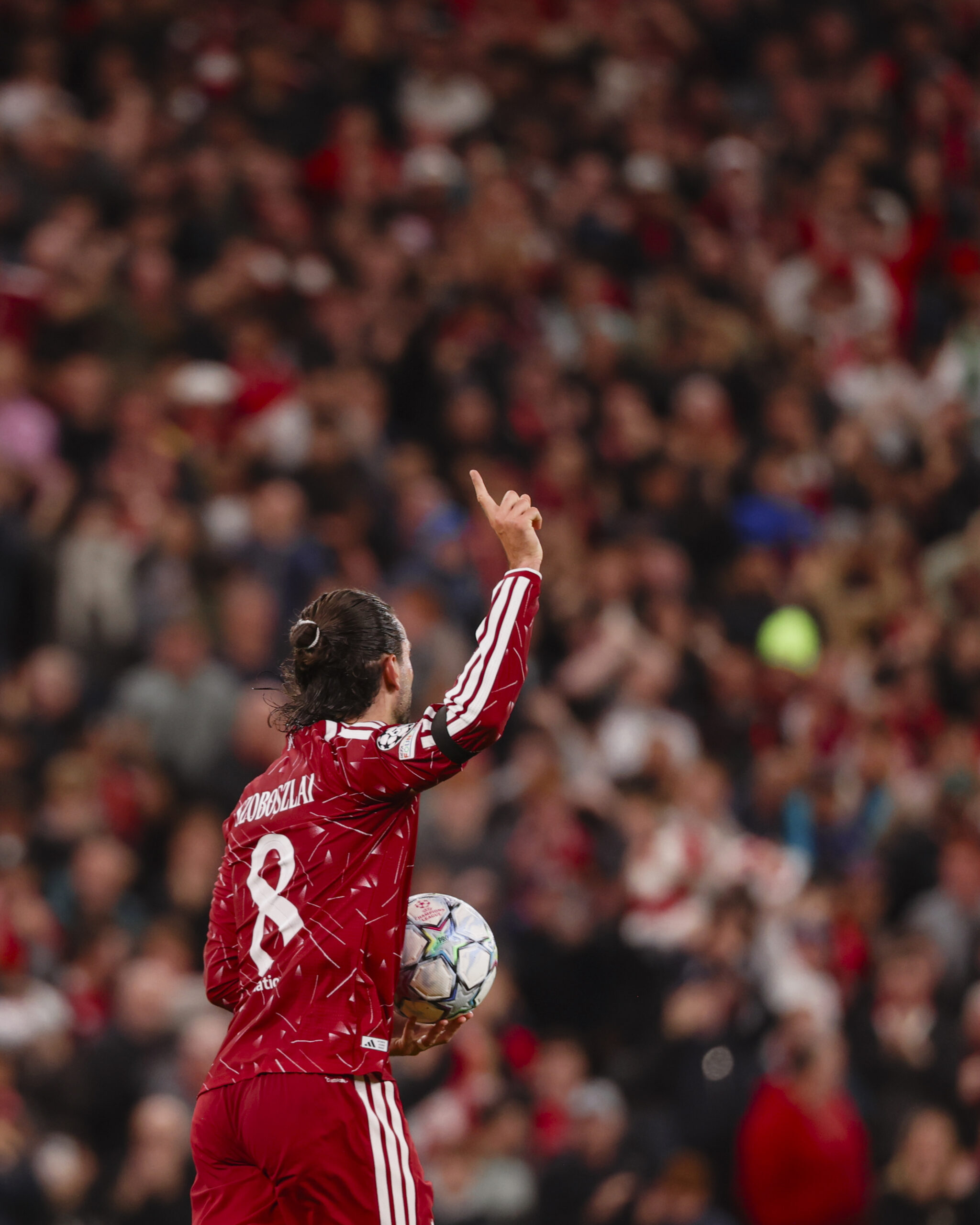 HRzLgFSbAAAOLdu liverpul
