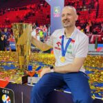 NOVAKOV GEST PREMA GRBIĆU PRIVUKAO PAŽNJU: Najbolji teniser na svetu čestitao selektoru Poljske!
