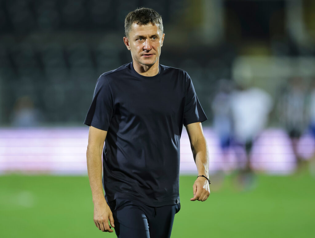 „ZA OVE UTAKMICE SE ŽIVI“: Saša Ilić pred prvi večiti derbi kao trener Partizana – „Nemam žmarce u stomaku“!