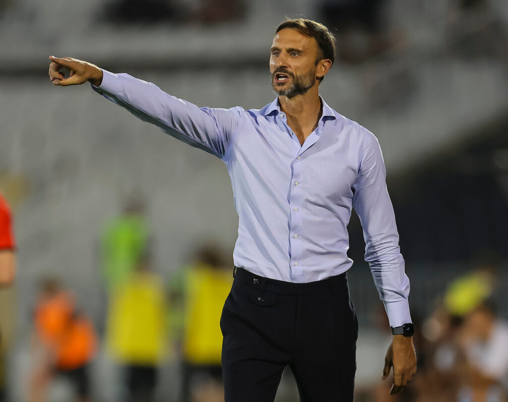 ZVANIČNO: Jovan Damjanović više nije trener OFK Beograda!