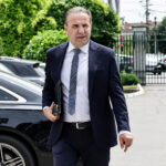 „JAVNOST SE UPLAŠILA KAD JE VIDELA KO SU MOGUĆI KANDIDATI, SVI SU SKOČILI DA NAS MOLE DA OSTANEMO“: Ljajić otkrio jedan od razloga ostanka!