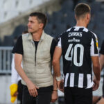 ILIĆ ZABRINUT POSLE NOVOG PORAZA: „Nije normalno da Partizan svaku utakmicu prima gol!“