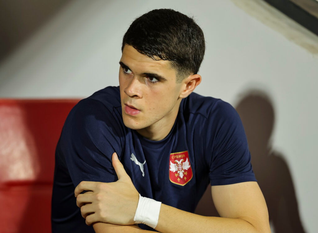 NEZGODAN DEBI ZA SRBINA: Nedeljković zatresao sopstvenu mrežu, Rendžers ipak slavio 2:1!