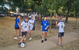 „JA NAVIJAM ZA SRBIJU“: FSS pokrenuo prelepu akciju da kod najmlađih izgradi kult reprezentacije!