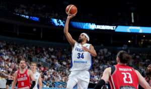 NEVEROVATAN DETALJ MEČA KOJI JE SRUŠIO SRBIJU: Dopingovani Amerikanac na amfetaminu obukao dres Finske i izbacio Orlove sa Evrobasketa!