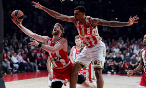 ZVEZDA PALA U SAMOJ ZAVRŠNICI: Olimpijakos u poslednjim sekundima izašao kao pobednik drame na Kipru!