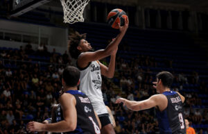 PARTIZAN SILOVITO PRED SVOJIM NAVIJAČIMA: Crno-beli deklasirali Fuenlabradu sa preko 40 razlike!