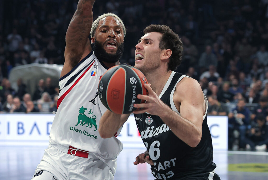 (POLUVREME) NIJE VAM LOŠ OVAJ EVROKUP PARTIZAN: Pajola i Karlik dirigenti, Olimpija može da slavi ovu razliku!