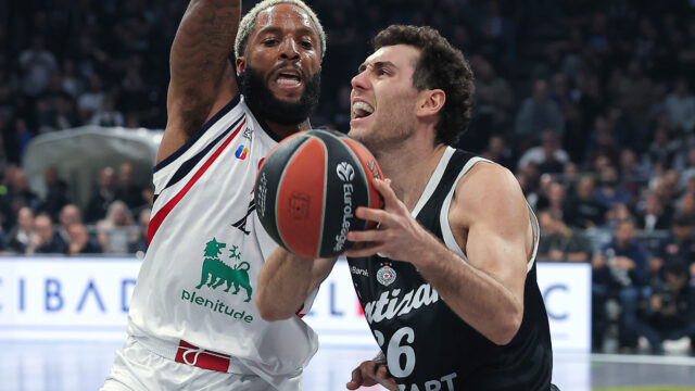 (POLUVREME) NIJE VAM LOŠ OVAJ EVROKUP PARTIZAN: Pajola i Karlik dirigenti, Olimpija može da slavi ovu razliku!