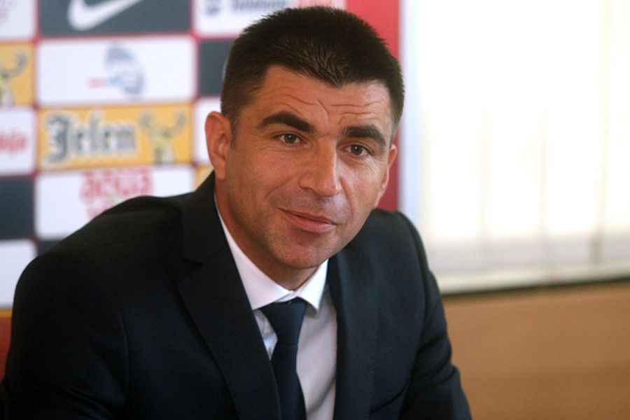 SEĆANJE NA KRIT I POBEDU PROTIV GRCKA: Radovan Ćurčić pred novu eru Srbije poručuje: „Verujem u Veljka Paunovića, budimo uz Orlove!“