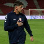 „PONELA NAS PUBLIKA“ – A STADION POLUPRAZAN: Paunović šokirao svojim odgovorom nakon još šokantnijeg poraza od Grčke!