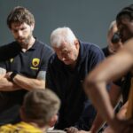 „POSTAO SI NAŠ NEPRIJATELJ“: Navijači AEK-a žestoko udarili na predsednika zbog crveno-belih!