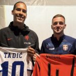 GODINE SU PROŠLE, ALI SU USPOMENE OSTALЕ: Tadić i Van Dajk razmenili dresove na Marakani!