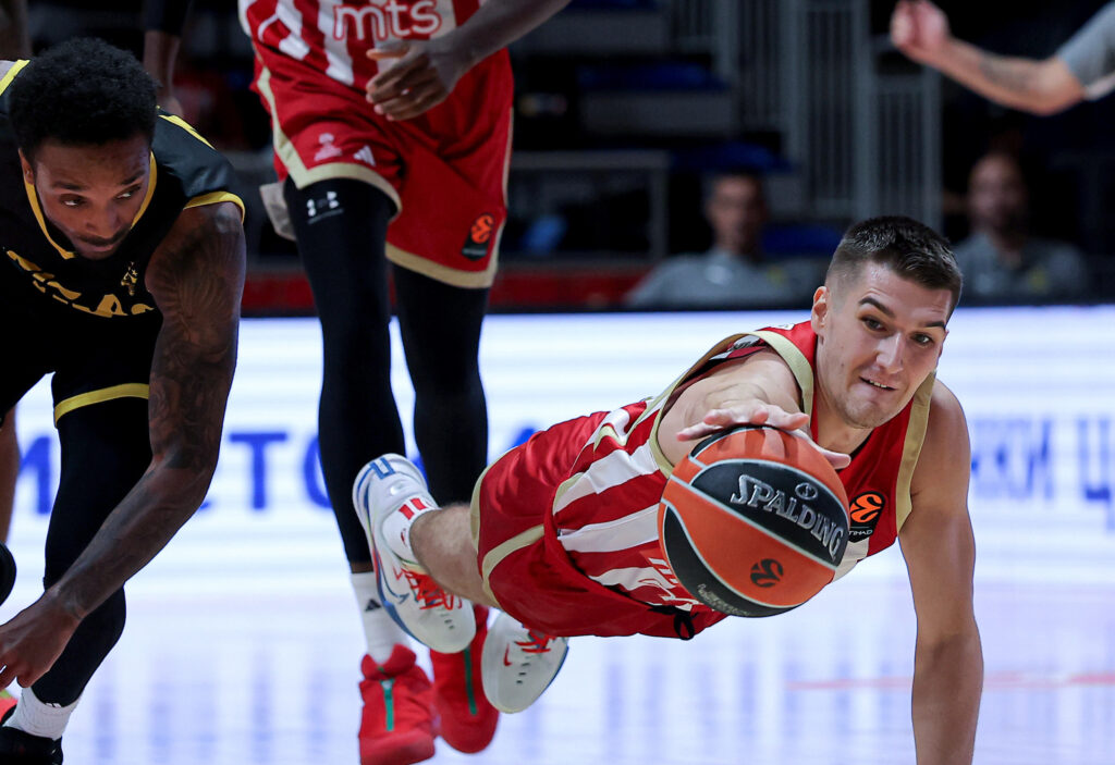 POVRATAK KOJI JE OBELEŽIO GENERALNU PROBU: Miljenović poneo kapitensku traku Crvene zvezde!