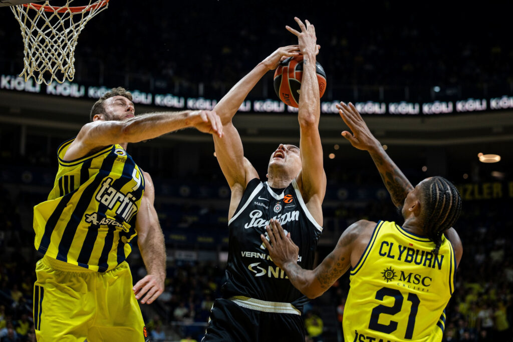 PARTIZAN ISPISAO NEGATIVNU ISTORIJU EVROLIGE: Crno-beli doživeli nešto što se nikada ranije nije desilo!