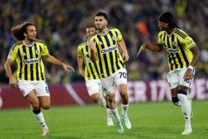 EL: OKRŠAJ VELIKANA U PIREJU: Olimpijakos čeka Fenerbahče u borbi za vrh!