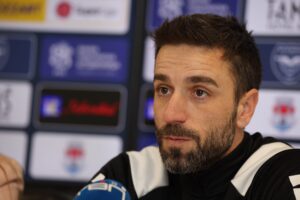 TUGA U PANČEVU PRED VELIKI DERBI: Koković emotivno govorio o preminulom Božoviću, pa poslao jasnu poruku Radničkom!