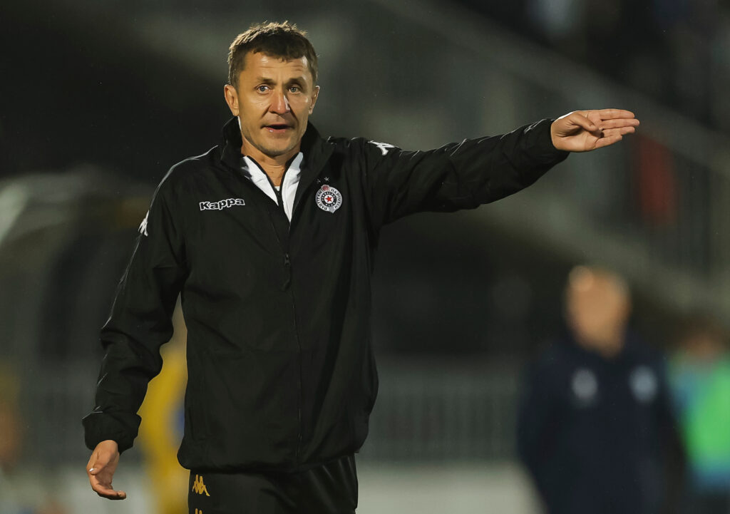 SAŠA ILIĆ NIJE ŽELEO DA PRIČA O PROBLEMIMA PARTIZANA: Tri stvari su dobre, ostalo je za svlačionicu!