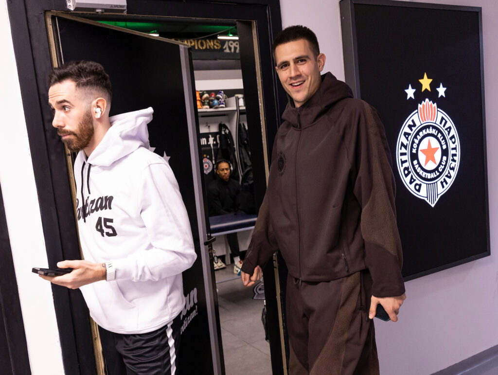 OVE VESTI SU ČEKALI SVI GROBARI, SEMAFOR NE LAŽE: Čak šestorica košarkaša Partizana nisu mogli na megdan Crvenoj zvezdi!