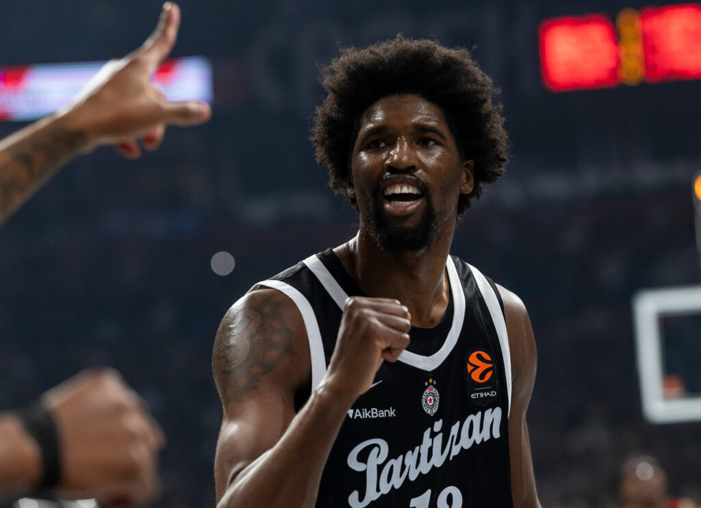 (POLUVREME) NA DERBIJU U EVROLIGI SE POJAVIO SAMO PARTIZAN: Crvena zvezda oduvana od starta,