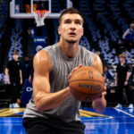 BOGDANOVIĆ DOŽIVEO PRVI UDARAC U NOVOM KLUBU: Veliki preokret u Teksasu, samo jedan tim u NBA ligi ne zna za poraz!
