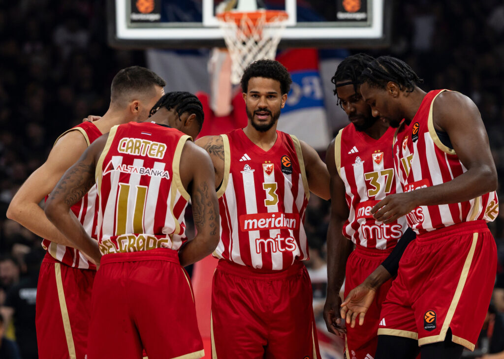 DOSTA JE BILO PORAZA, ZVEZDA JE OPET ZASIJALA: Luda završnica u Areni, ali sjajna rekacija crveno-belih!