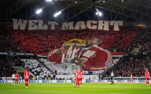 BAJERN SLAVIO U DERBIJU BUNDESLIGE: Olise iskoristio neverovatnu grešku golmana za trijumf Bavaraca!