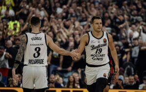 TABELA EVROLIGE KOJU BI GROBARI ŽELELI DA VIDE I NA KRAJU SEZONE: Partizan u odabranom društvu, samo još tri ekipe neporažene!