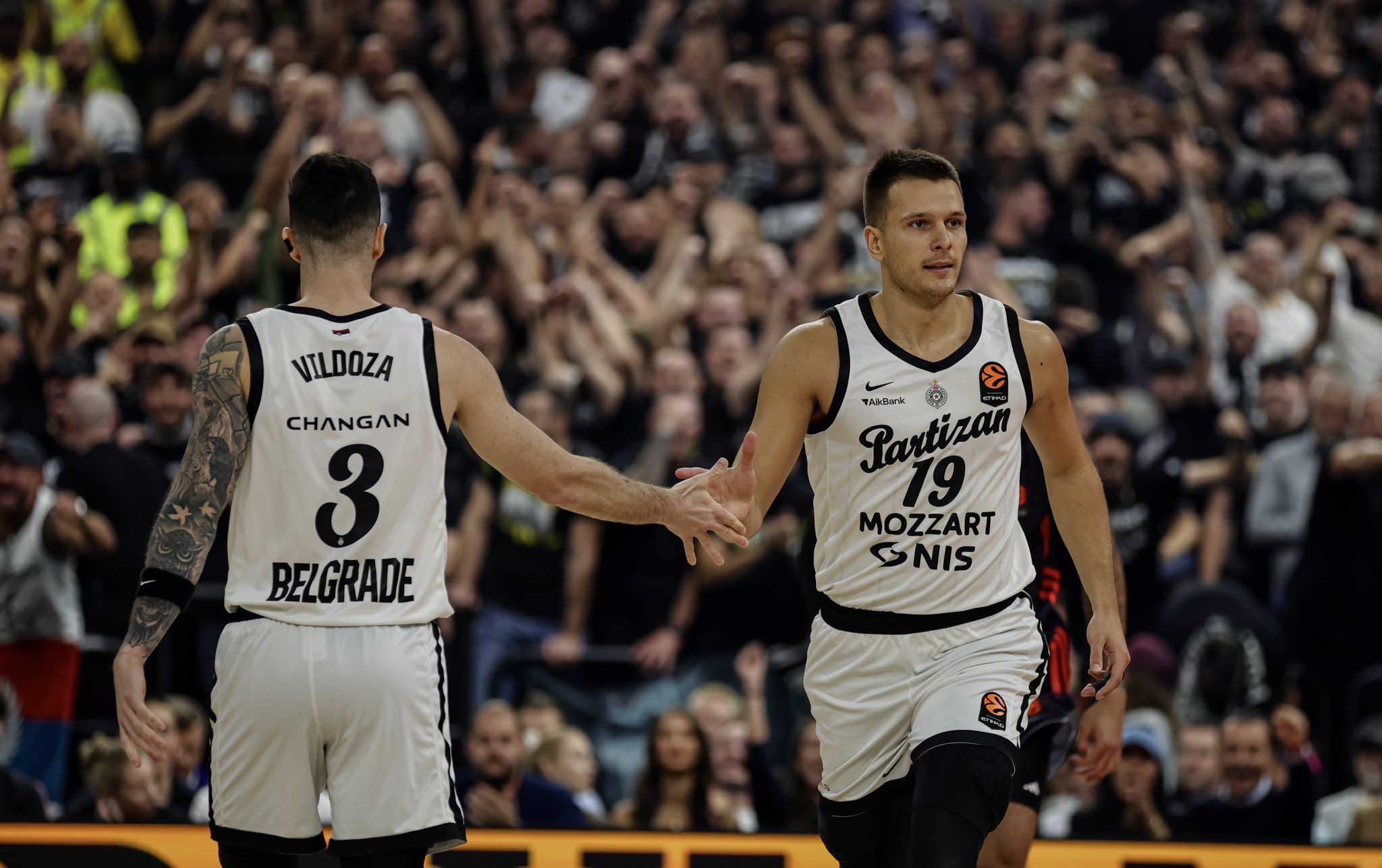 TABELA EVROLIGE KOJU BI GROBARI ŽELELI DA VIDE I NA KRAJU SEZONE: Partizan u odabranom društvu, samo još tri ekipe neporažene!