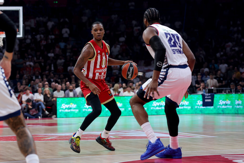 Crvena Zvezda v Anadolu Efes basketball match of Euroleague 2026/2027 Round 3