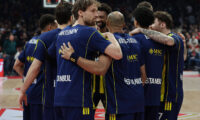Crvena Zvezda Meridianbet Belgrade v Fenerbahce Euroleague 2025/2026